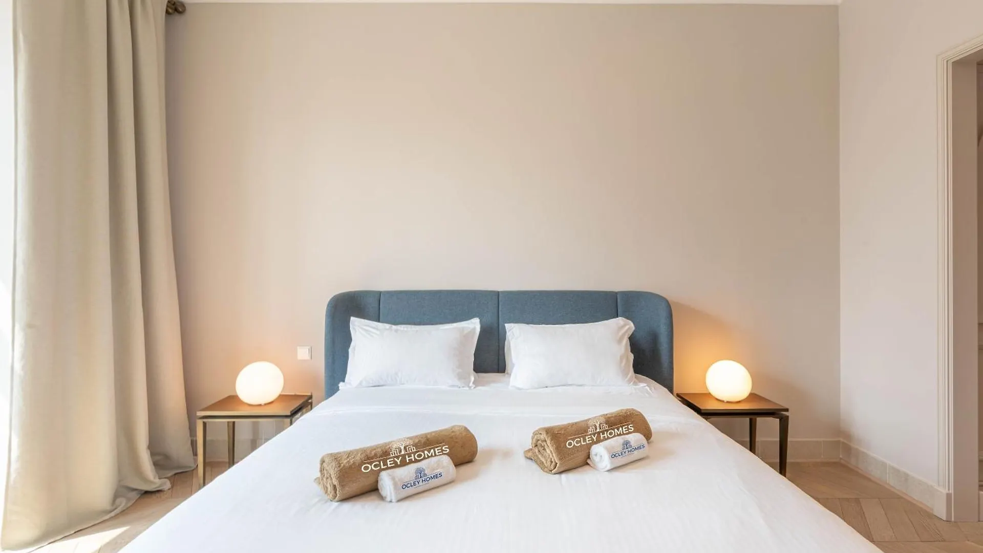 Upgraded Home With Direct Dubai Mall Access