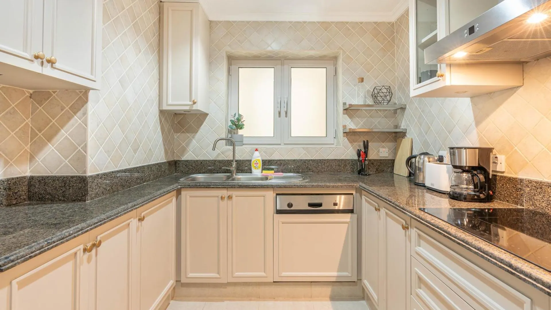 شقة Upgraded Home With Direct Dubai Mall Access
